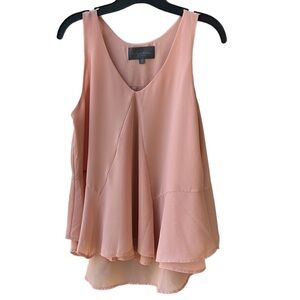 Sunday in Brooklyn Soft Blush Sleeveless Tiered Hi-Lo Tunic Top. Sz M
